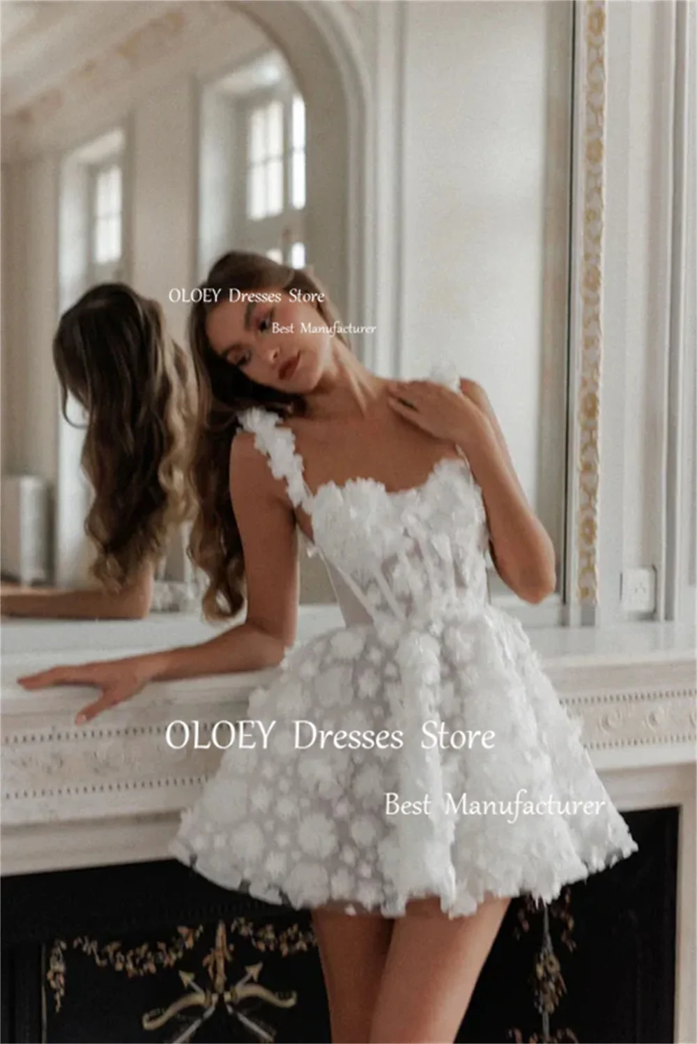 Spaghetti Straps Short Wedding Dress Corset Sleeveless Exquisite Lace 3D Flowers A Line Free Bridal Gowns