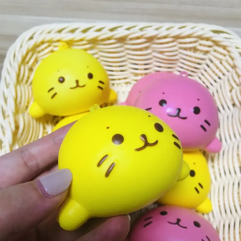 Little Seal Slow Rebound Decompression Vent Toy Mini Squishy Slow