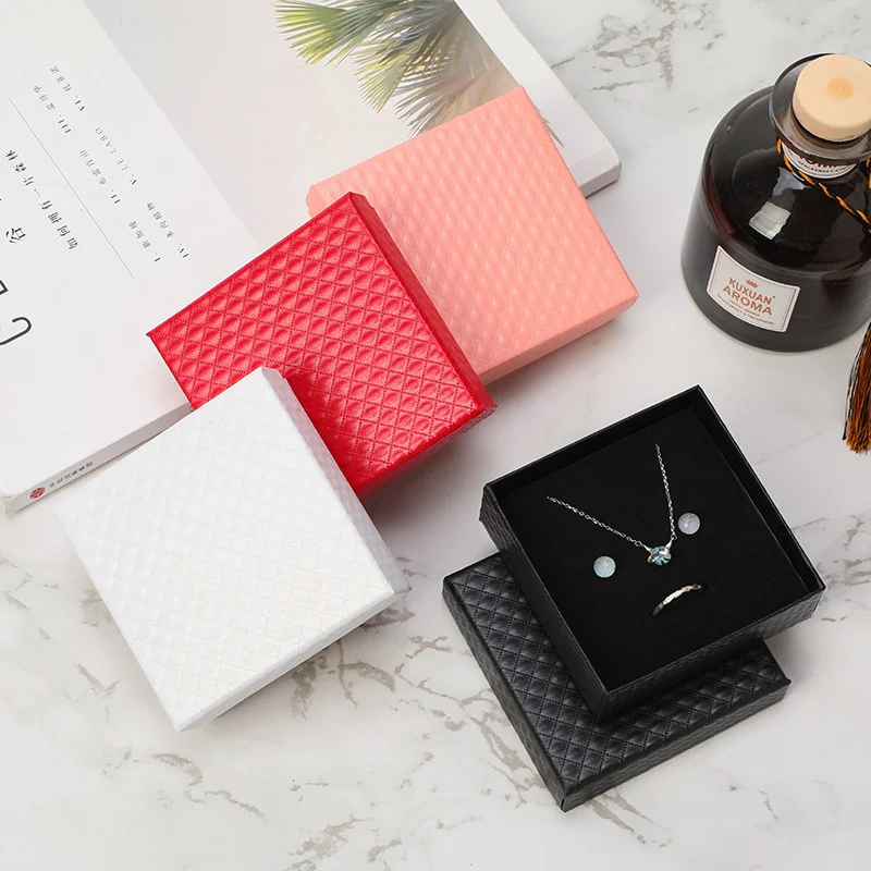 

10Pcs Diamond Pattern Paper Jewelry Box Earrings Bracelet Necklace Organizer Holder Gift Box Jewelry Packaging Case with Sponge