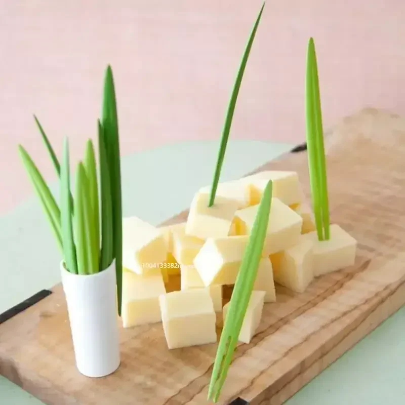 10PCS Bamboo Pick et Pineapple Cactus Leaves Cupcake Kitchen Fruit Fork Dessert Salad Stick Cocktail Skewer For Party Decor