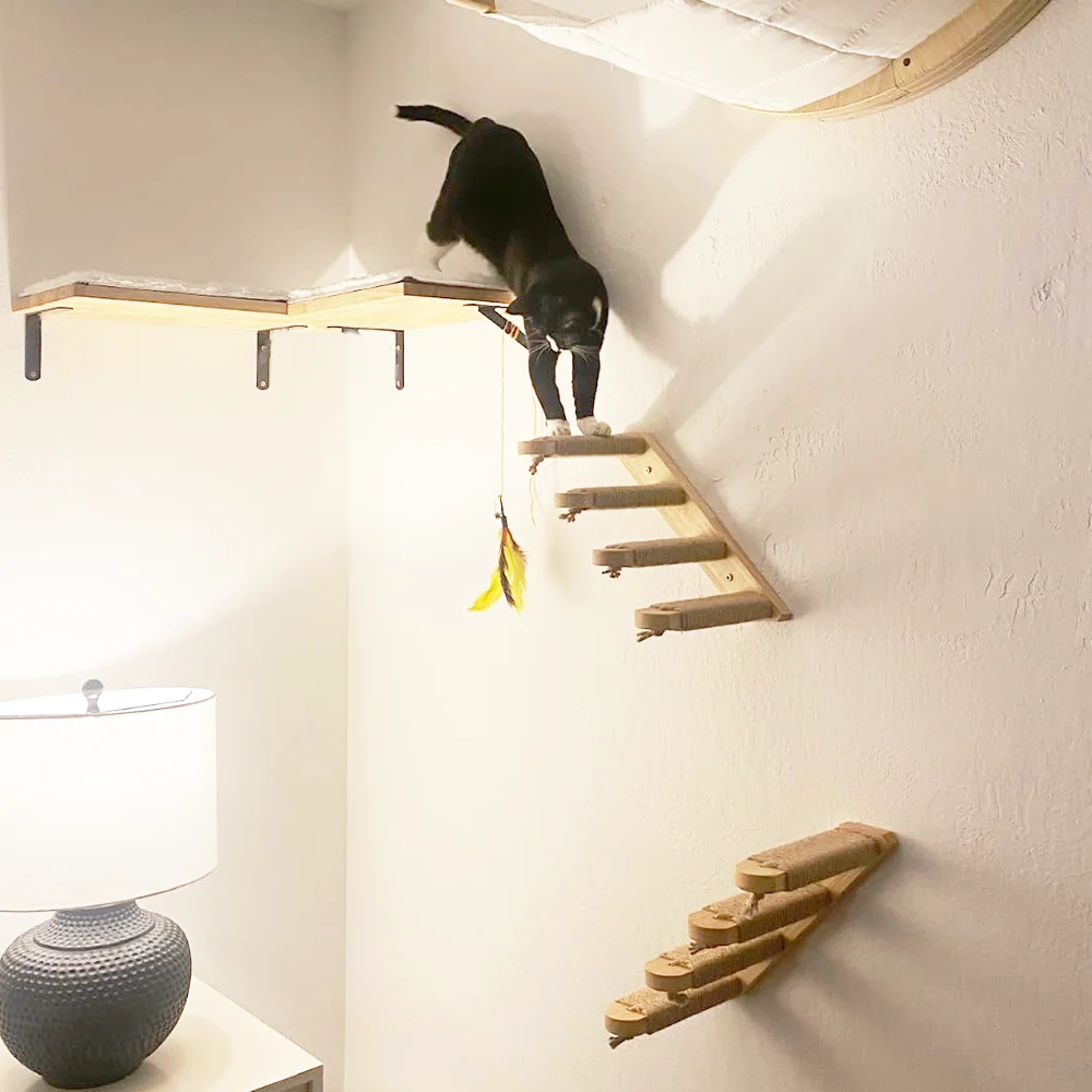 

2 Pieces Cat Wall Mounted Wooden Shelves Climbing Ladder Set 4 Steps Stairway with Hammock or Jumping Platform for Cat Resting