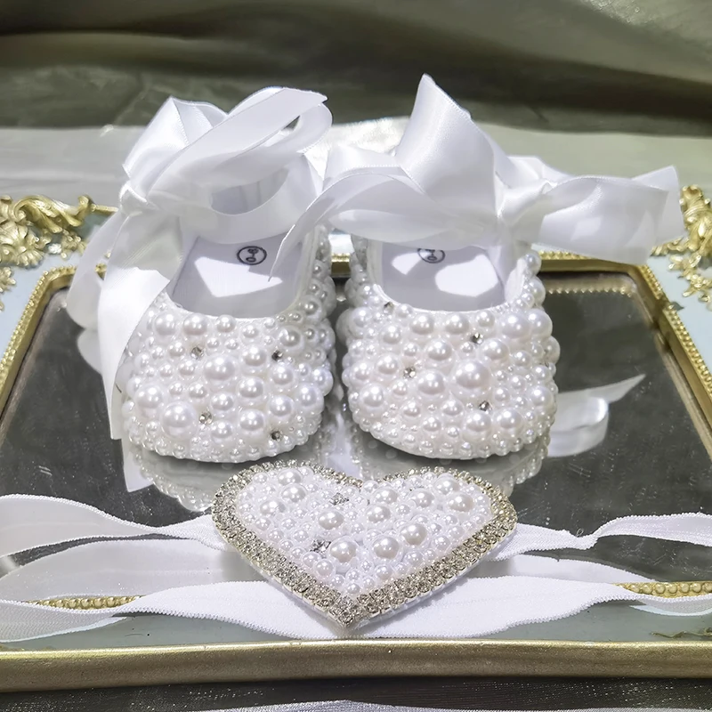 Pearl Ribbon Baby Shoes Set, White / 1