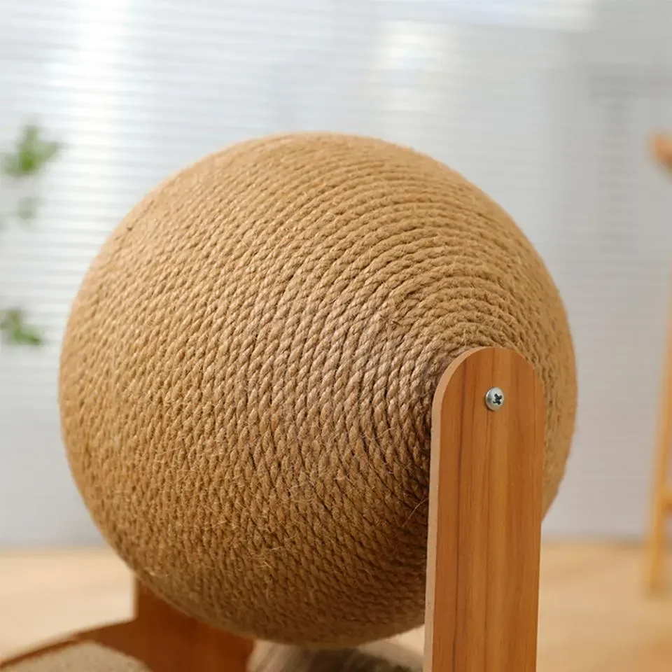 Eco-friendly sisal cat scratching ball, perfect for protecting furniture