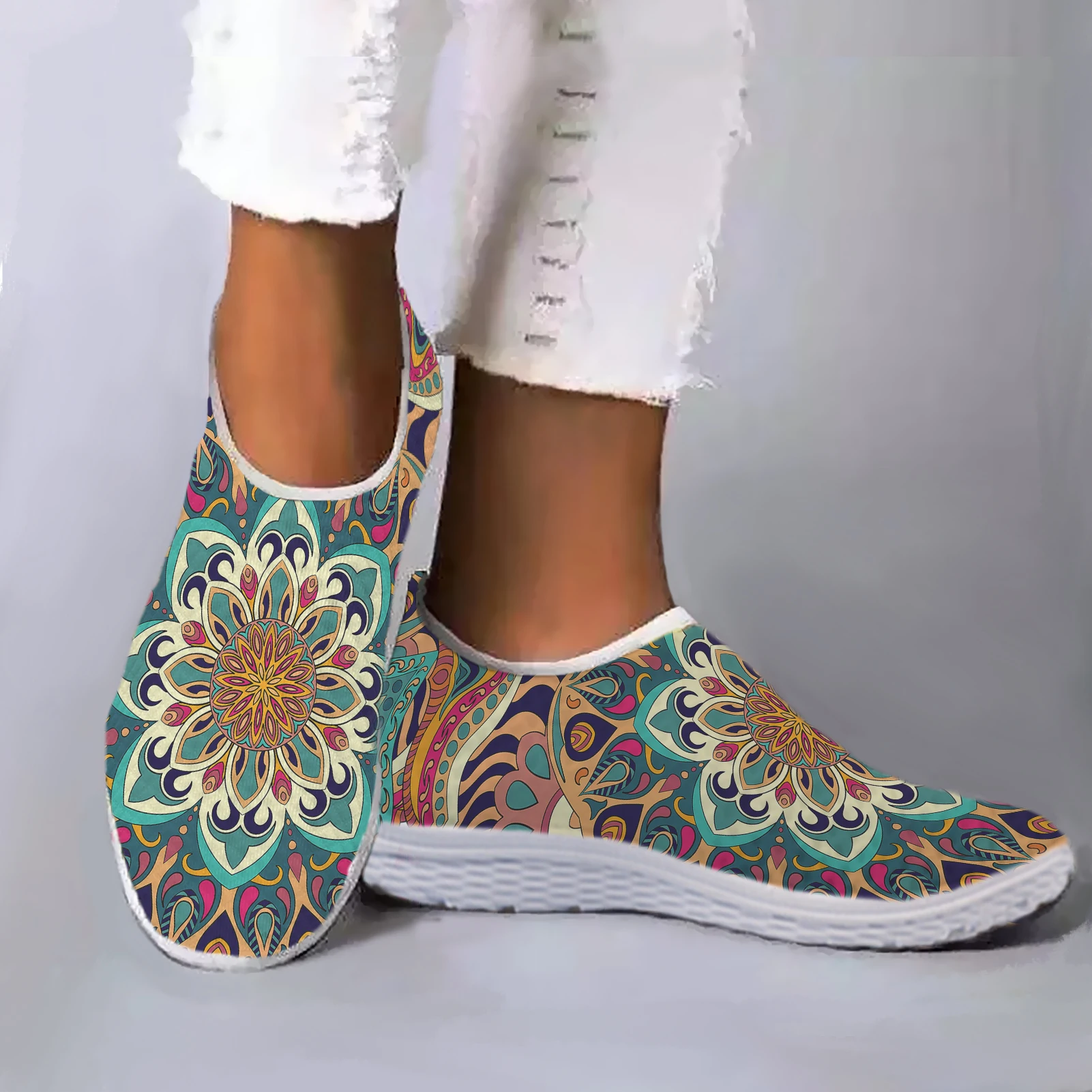 Mandala Luxury Designer Sneakers Tribal Style Casual Lightweight Non-Slip Flat Shoes Summer Comfortable Soft Walking Shoes 2023