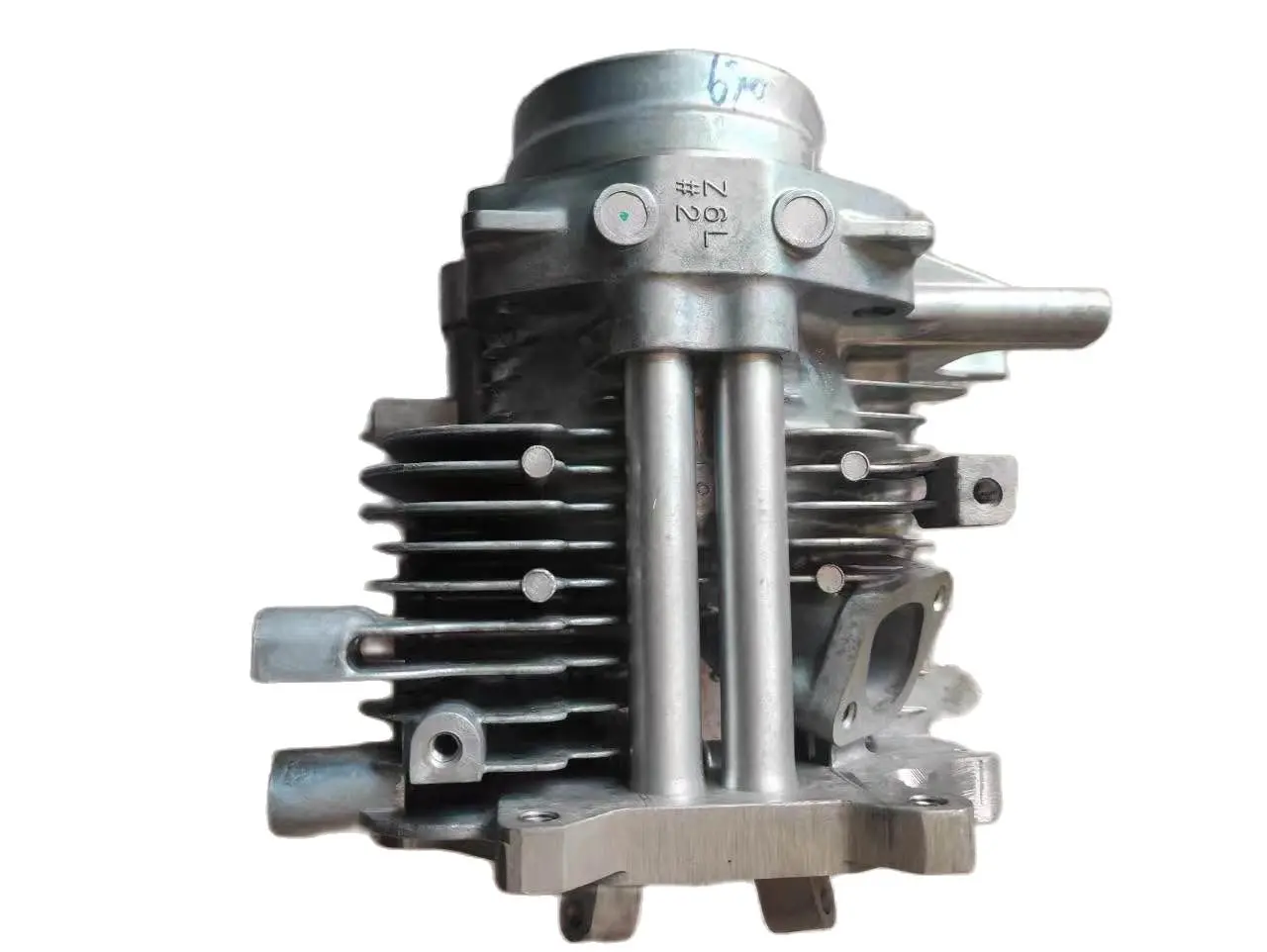 

Головка цилиндра 2 # подходит для газового двигателя GX630 GX690 12120-Z6L-305