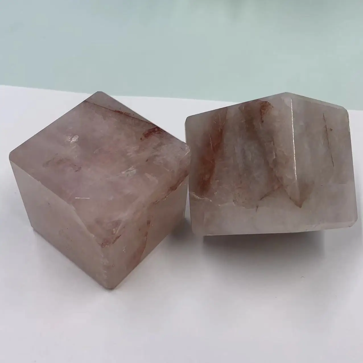 

Beautiful Natural Crystal Red Gum Flower Rubik's Cube Quartz Crystal Home Decoration Stone Spirit Energy Healing Rubik's Cube