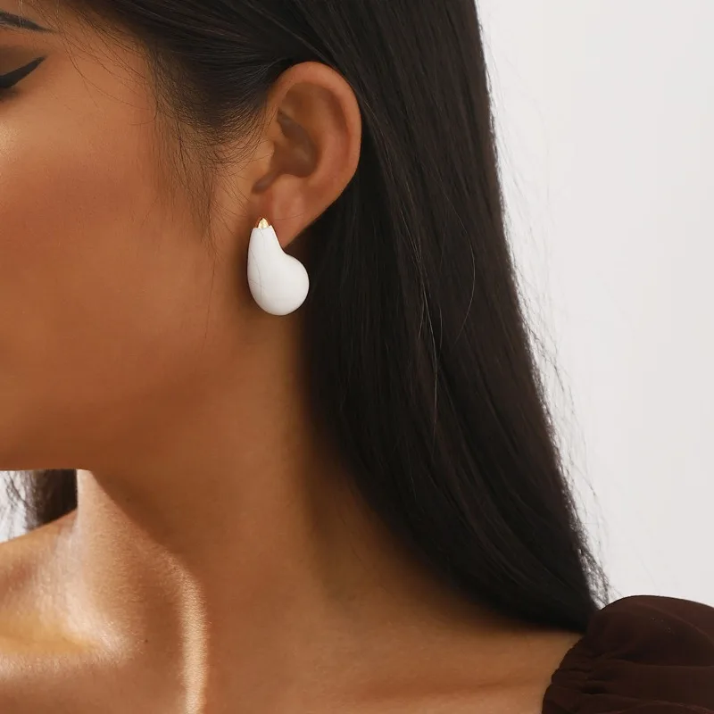 

Женские серьги в форме капли, белые масляные серьги в симианском стиле, подарочные серьги для банкета, модные ювелирные изделия