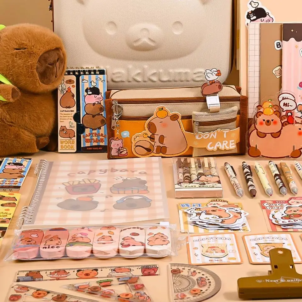 Kit De Fête Capybara 98 Pièces - Sacs Cadeaux, Crayons, Bracelets, Tampons Et Autocollants Pour Anniversaire Enfant
