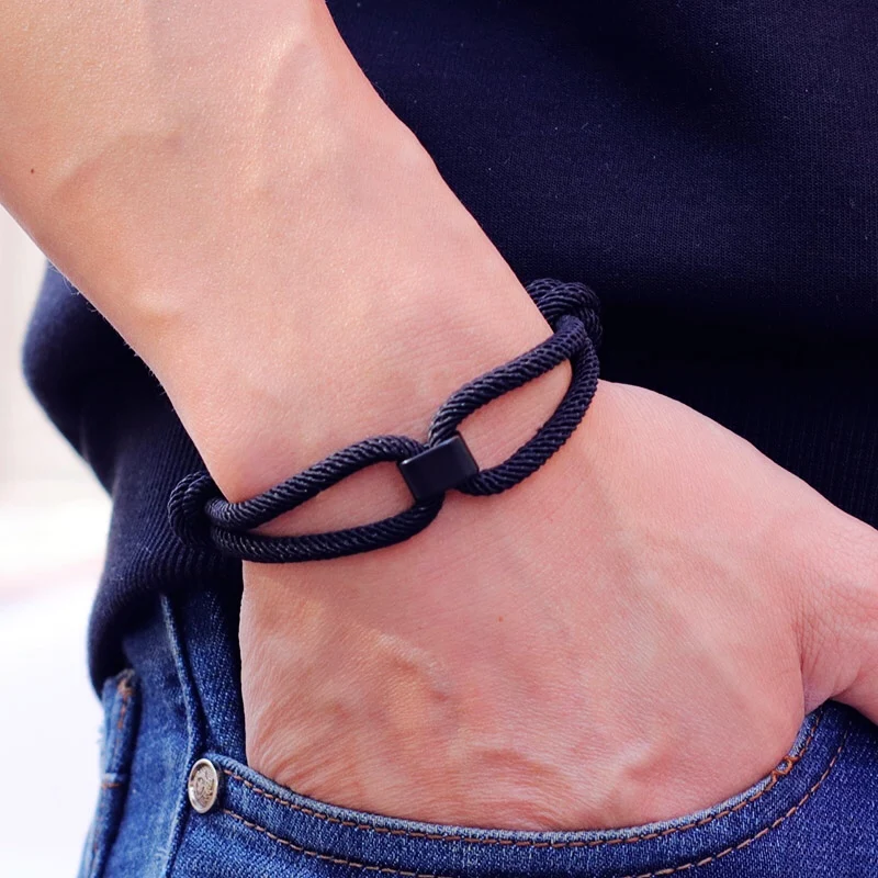 Simple KNOT Paracord Bracelet, Mens Womens Wristlet, Knotted