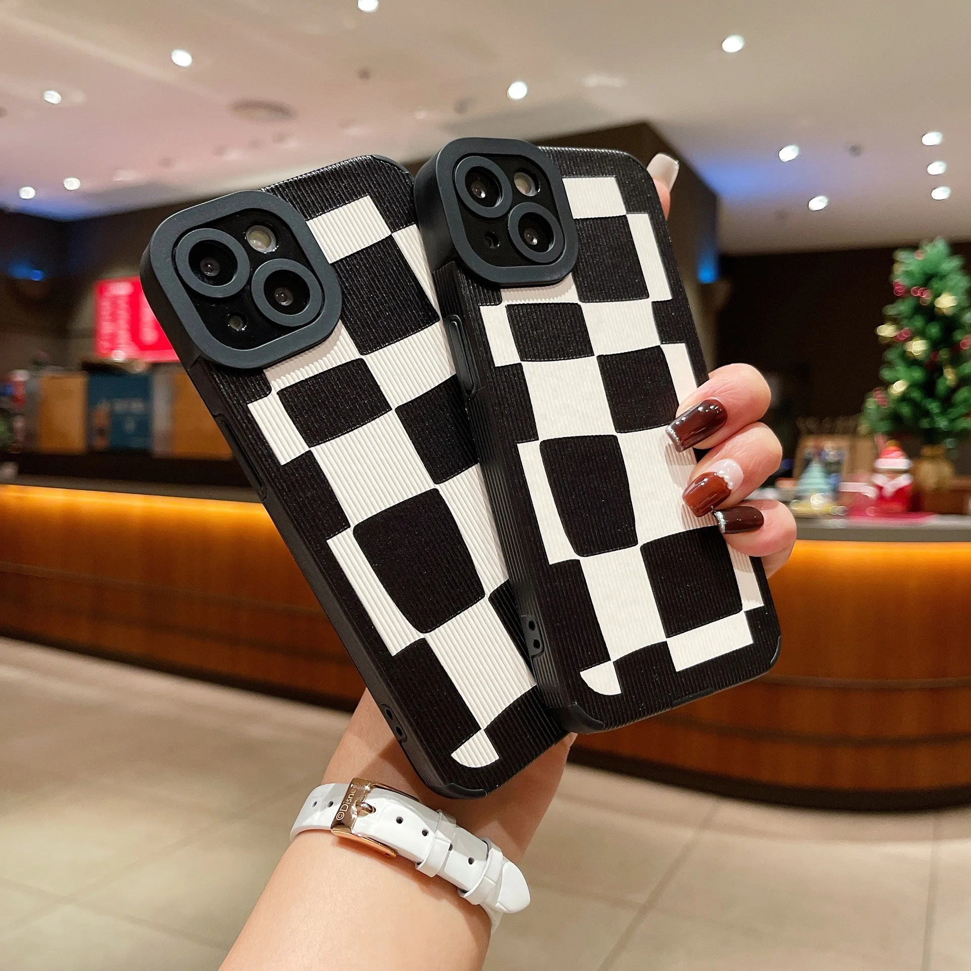 Shockproof Silicone Bumper Phone Case For iPhone 12 13 11 Pro Max Mini X XR XS 8 7 Plus Luxury Chessboard Lattice Cover best iphone wallet case