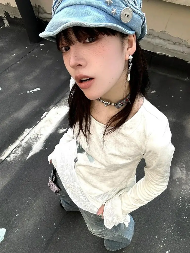 Genayooa Y2k Print T Shirt Women Chic White Irregual Graphic Tops 2000s Japanese Fairycore Vintage Tshirts Retro Grunge Tops Tee 4