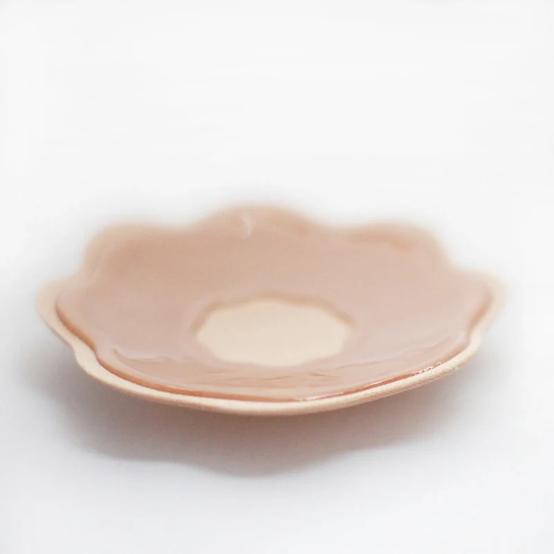 Silicone nipple cover sticky bra breast nipple covers breast sticker reusable women breast petals