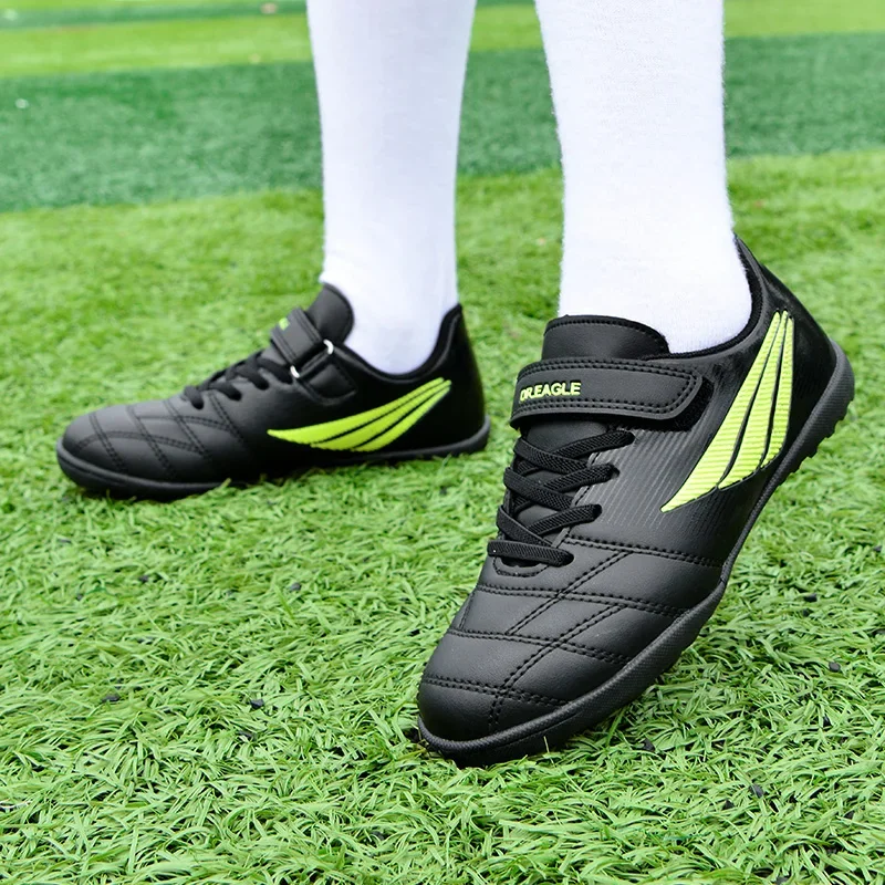

Children Soccer Shoes Professional Training TF Boots Men Soccer Cleats Sneakers Kids Turf Futsal Football Shoes for Boys