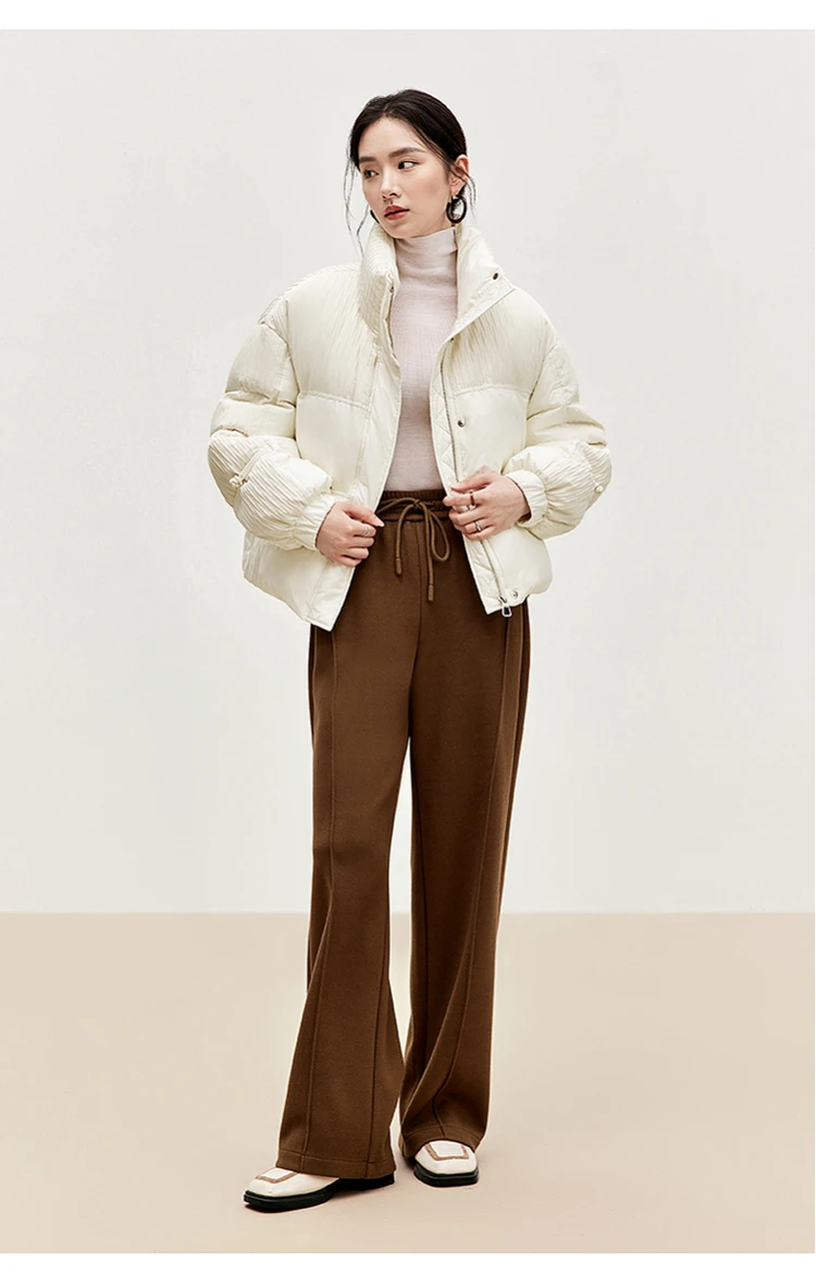 SENTUBILA Women's Cropped Down Coat 2024 Winter Fashion Puffer Jacket 90% White Duck Down Stand Neck Outerwear Ladies W44Y56273