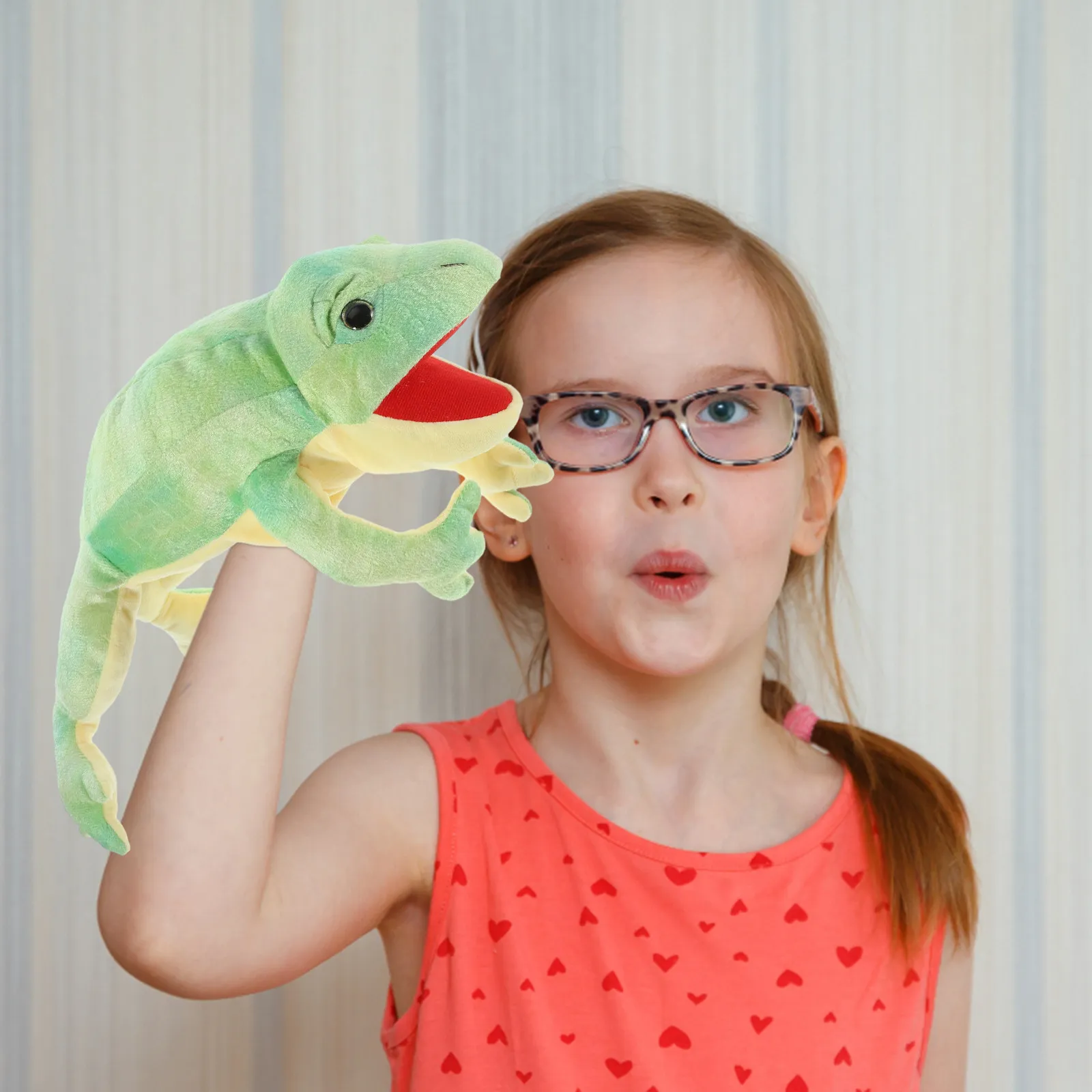 사랑스러운 개구리 손 인형 부드럽고 편안한 PP 면 소재 손가락 조작식 재미있는 인터랙티브 장난감 이야기를 전하기 좋은 어린이날 선물