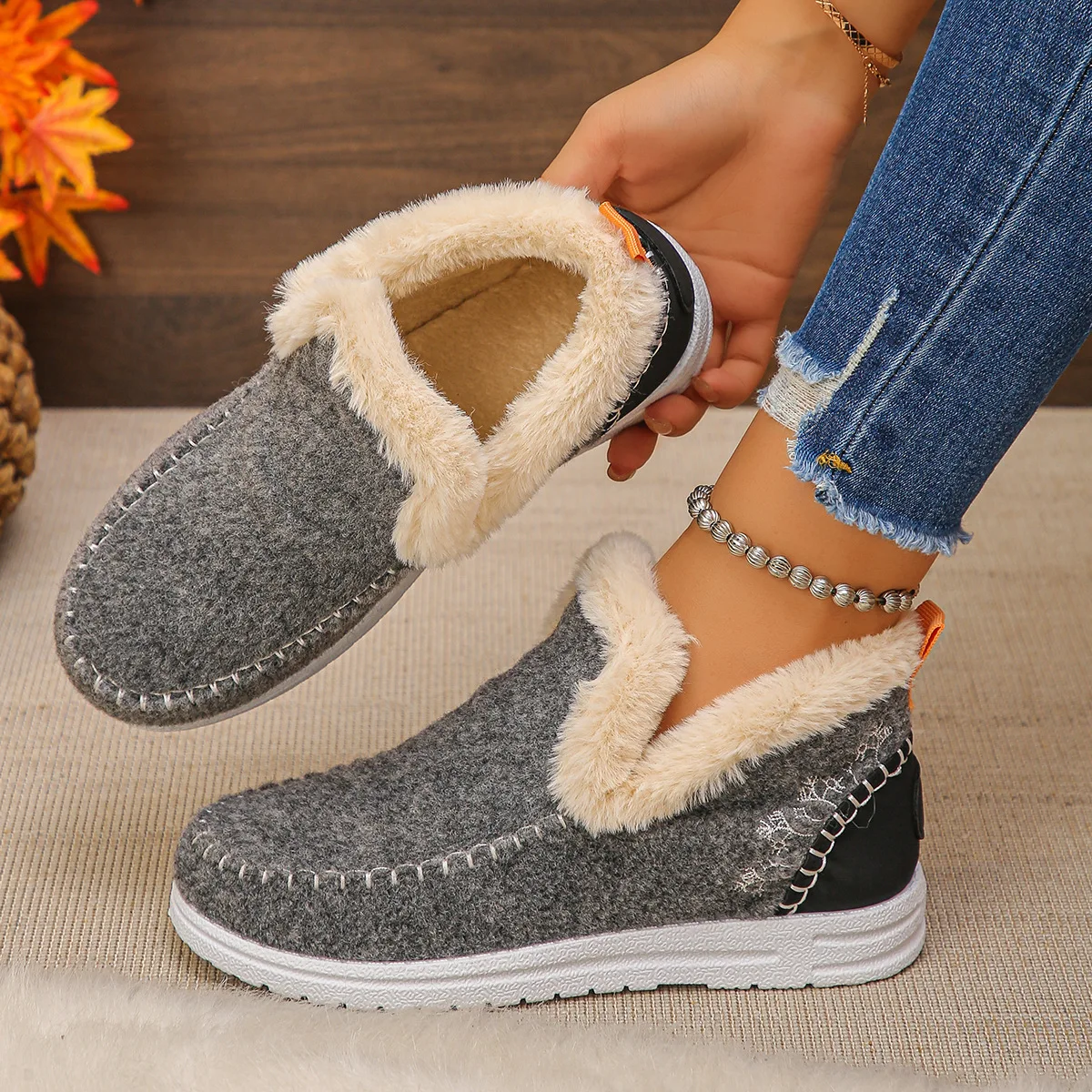 Winter Cotton shoes  Plus Velvet Thickened Cotton Shoes for Women's Boots Cold-proof and Warm Snow Boots Fashionable Short Boots