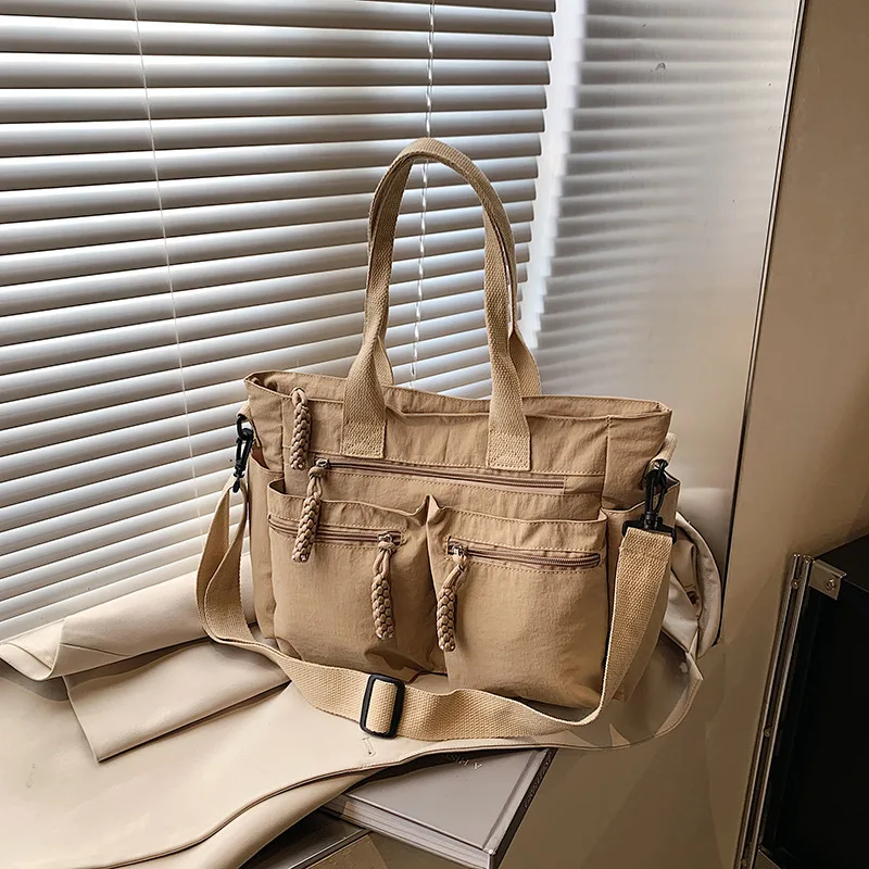 حقيبة سعة كبيرة