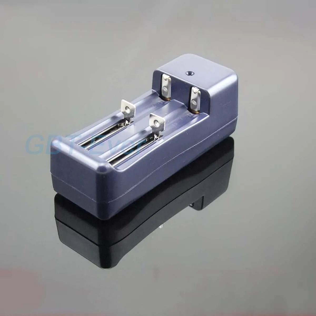 

1Pcs Double Groove Charger Intelligent Charging Available for 18650/14500/16340 and Other Lithium Battery Charging