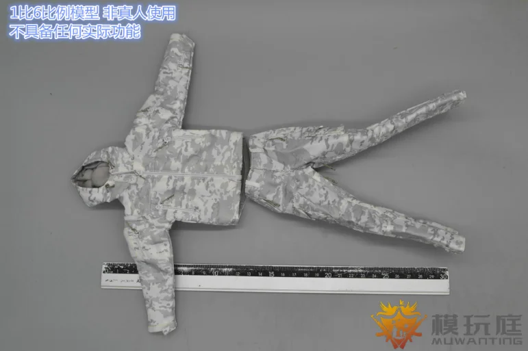 

ES06026 1/6 Special Forces Snow Field Operation Gear Padded Jacket+Pants Model