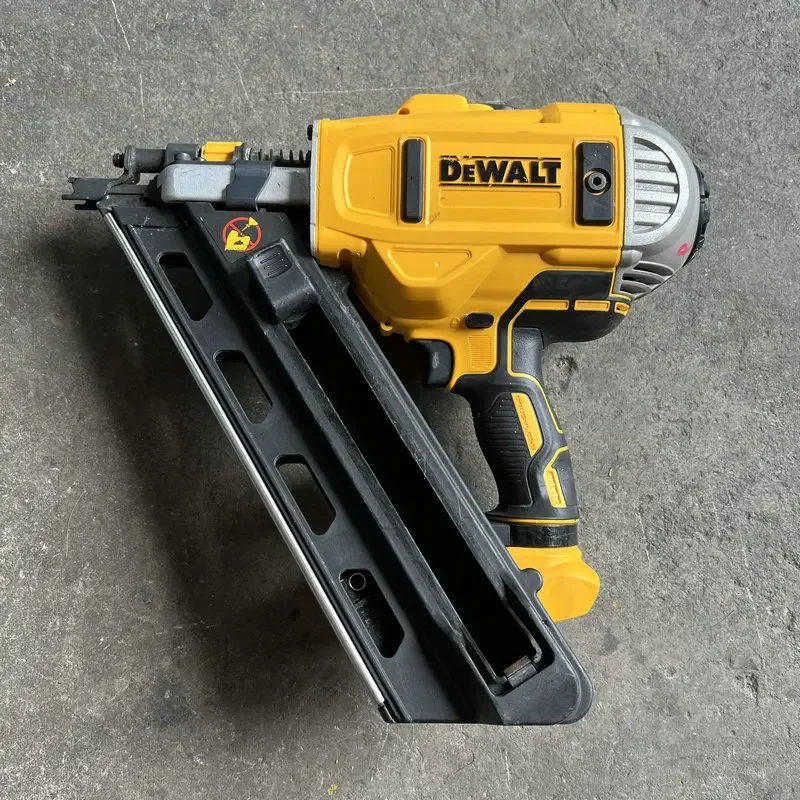 DeWalt DCN692 First Fix 18V Cordless  2 Speed Framing Nailer 90mm,Body Only second-hand Achieve brand new 70% performance