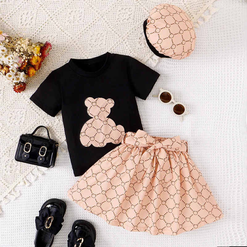 

New Summer Baby Girls Clothing Sets Kids Short Sleeve Cartoon Bear T-shirt Top + Plaid Pleated Skirt + Hat Children's Clothes