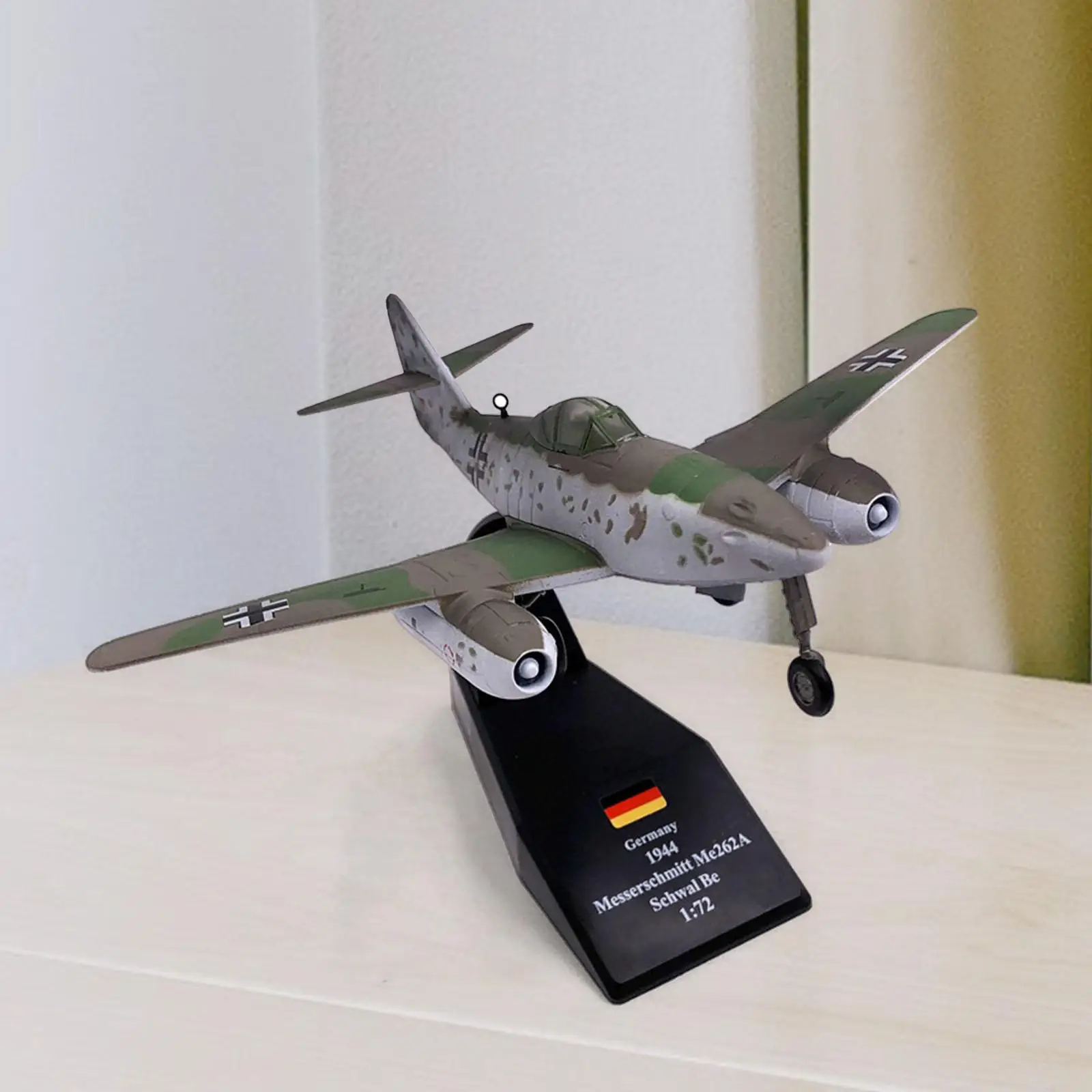 

1/72 fighter Diecast Model with Display Stand Souvenir Gifts Desktop decor Ornaments Plane Airplane for Room Decor