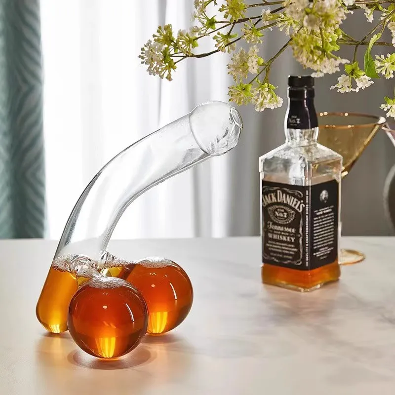 Unique Funny Decanter, Party Drinkware, Whiskey Decanter, Wine Borosilicate Glass, Barware Gadget, 500ml