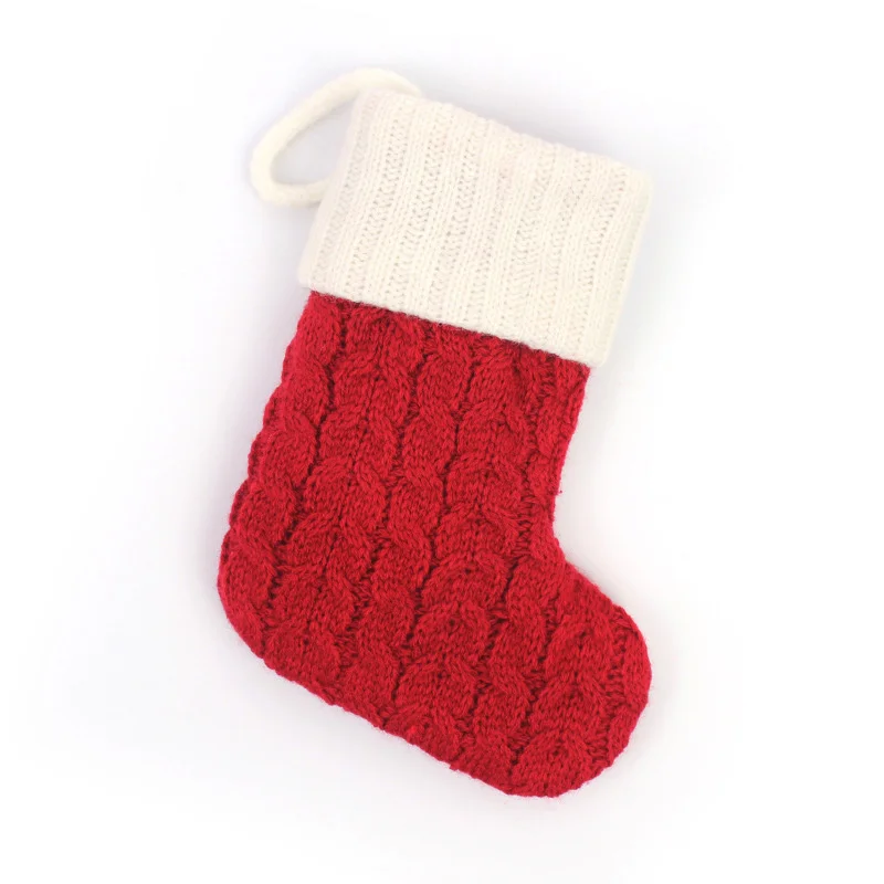 thumbnail image 1 of Medias navideñas con letras, nuevas decoraciones tejidas para el árbol de Navidad, colgantes para el hogar, regalo de Navidad, calcetines navideños con alfabeto de copos de nieve, 1 of 5