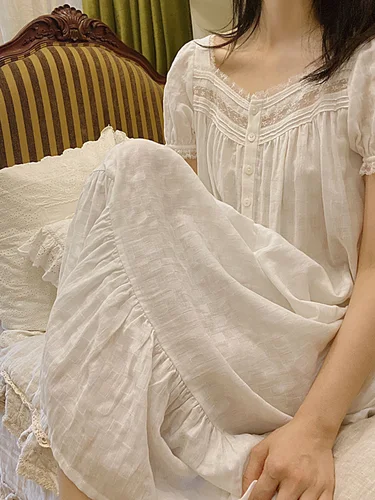 봄에 입으면 더욱 매력적인 비кториан 잠옷을 입어보세요 추천