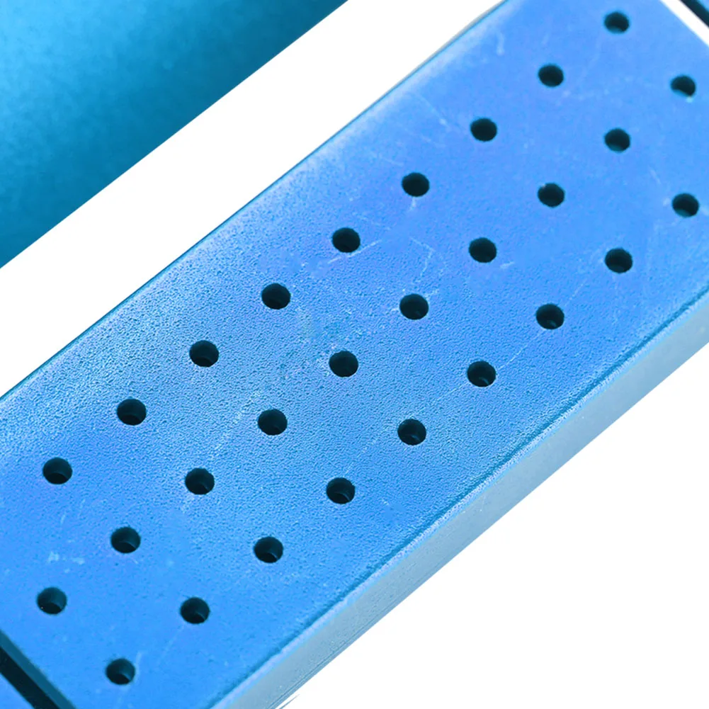 Рисунок 4 - Алюминиевый фотобокс с 30 отверстиями