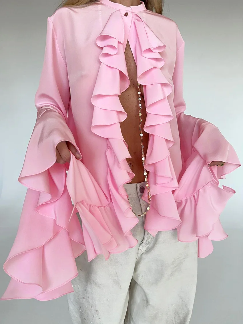 Рисунок 4 - Женская блузка с оборками Clothland
