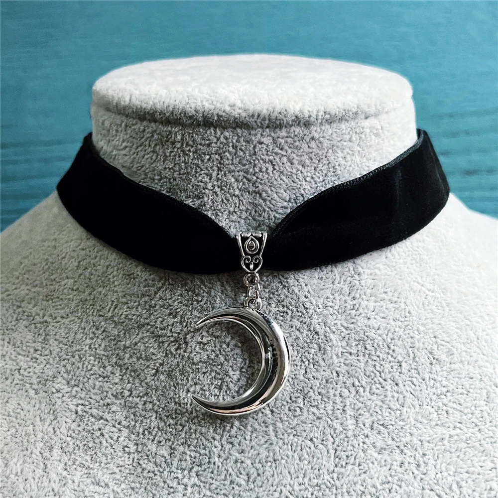 Crescent Moon Choker Necklace Gothic Grunge Velvet Women Pendant Gift women jewelry velvet choker necklaces