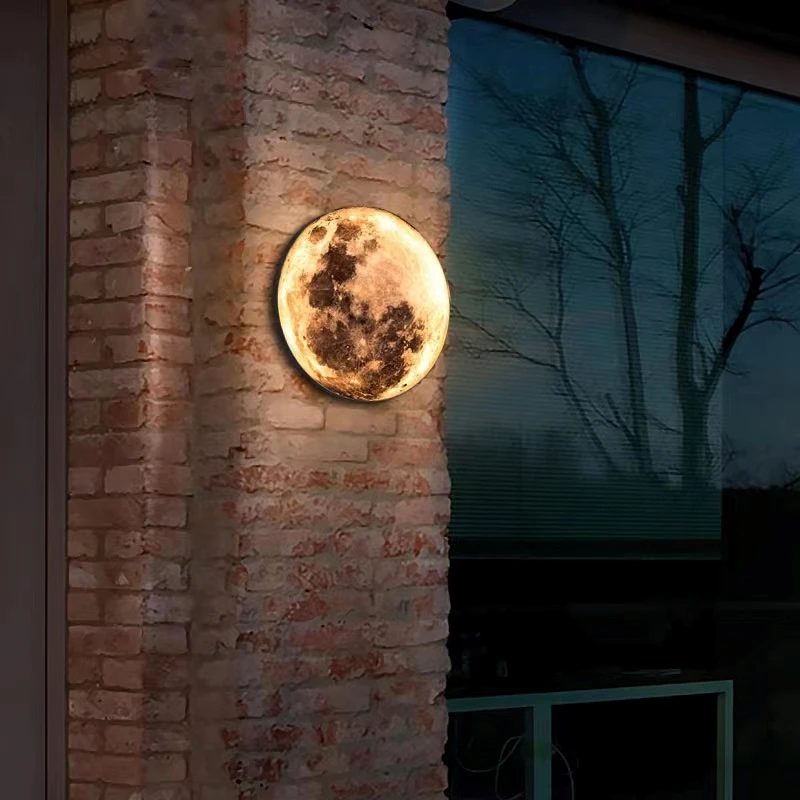Luna Waterproof Outdoor Lamp
