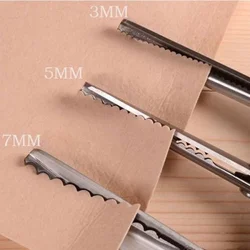 Handmade Triangle Serrated Edge Scissors for Hair and Tailoring - Lace and Wave Cutting Scissors (7mm)
