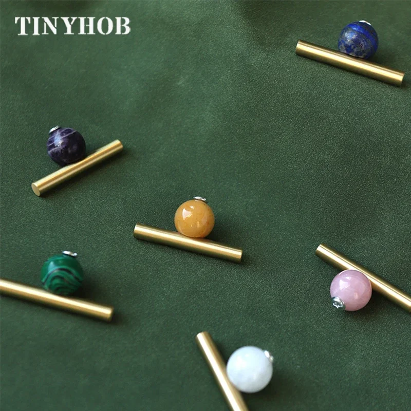 cristal natural e latao moveis alcas macanetas 02