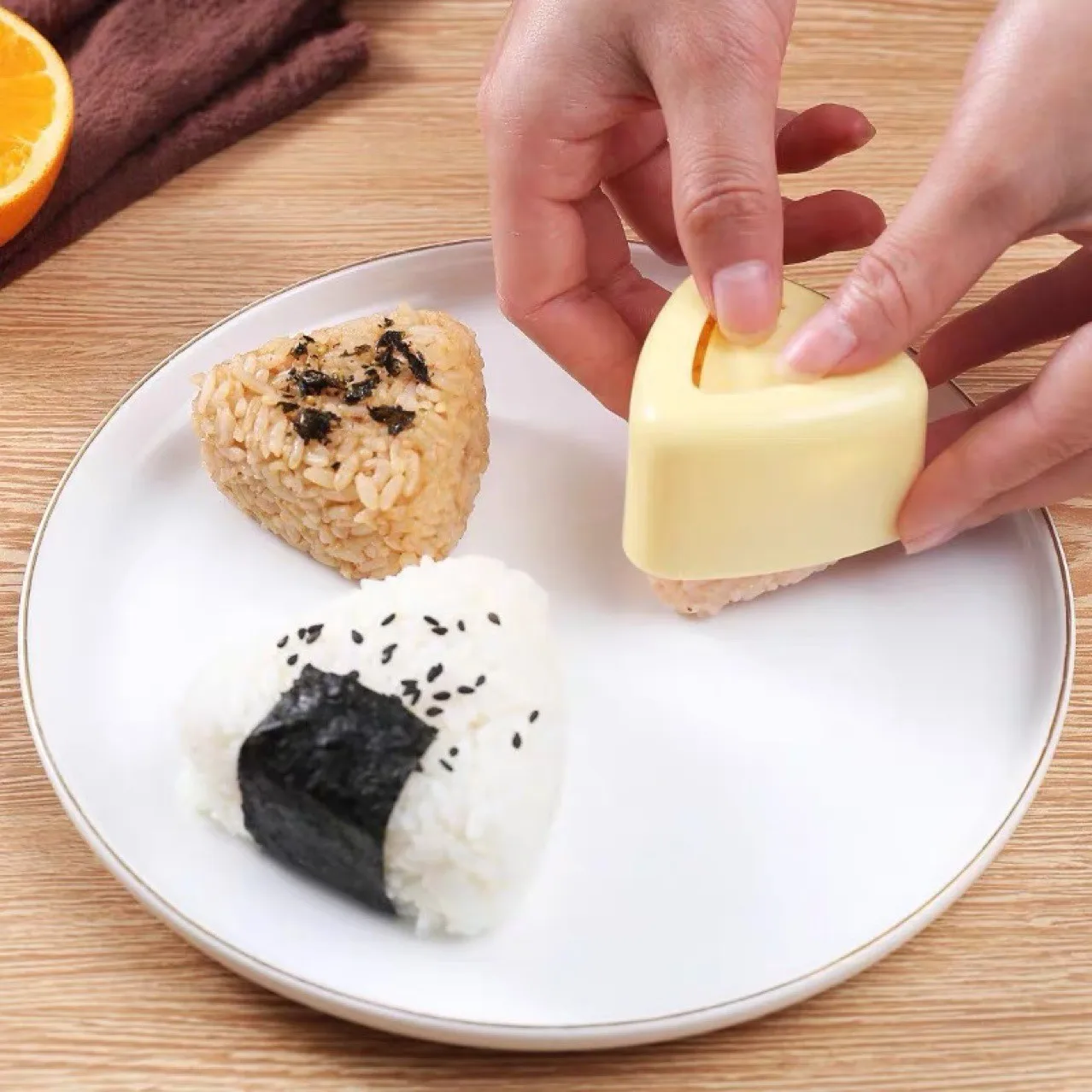 Sushi Mold 2PCS DIY Triangular Sushi Maker Mold Onigiri Rice Ball Food Press Japanese Home Kitchen Bento Accessories Tools