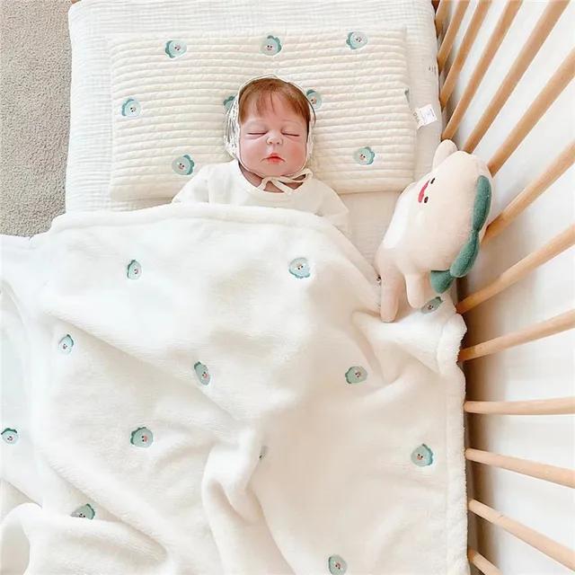 Neonatal Anti-vomiting Milk Pillow Pure Cotton Stitched Baby Sweat Absorption Pillow Breathable Embroidered Double-sided Pillow 2