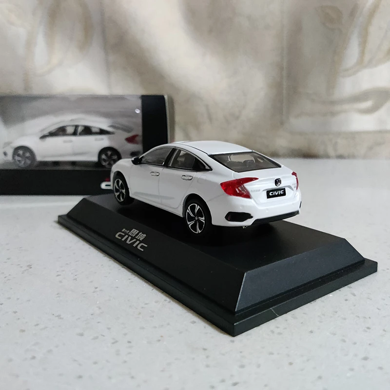 Diecast 1:43 Scale Civic Simulation Car Model Toy Alloy Vehicle Collectible Gift Souvenir Boys Toys 4