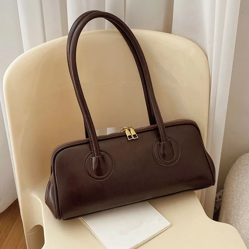 Classic Leather Handbag, Retro Simple Shoulder Underarm Bag, Elegant Stylish Baguette Tote Bag for Women Everyday Collocation