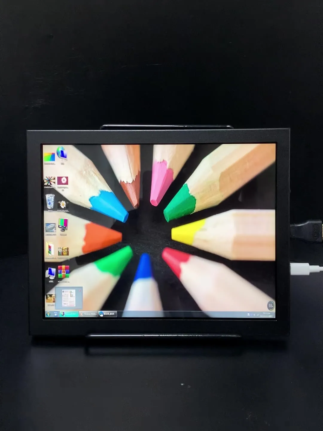 9.7インチ IPS ポータブルディスプレイ 2048×1536 QXGA