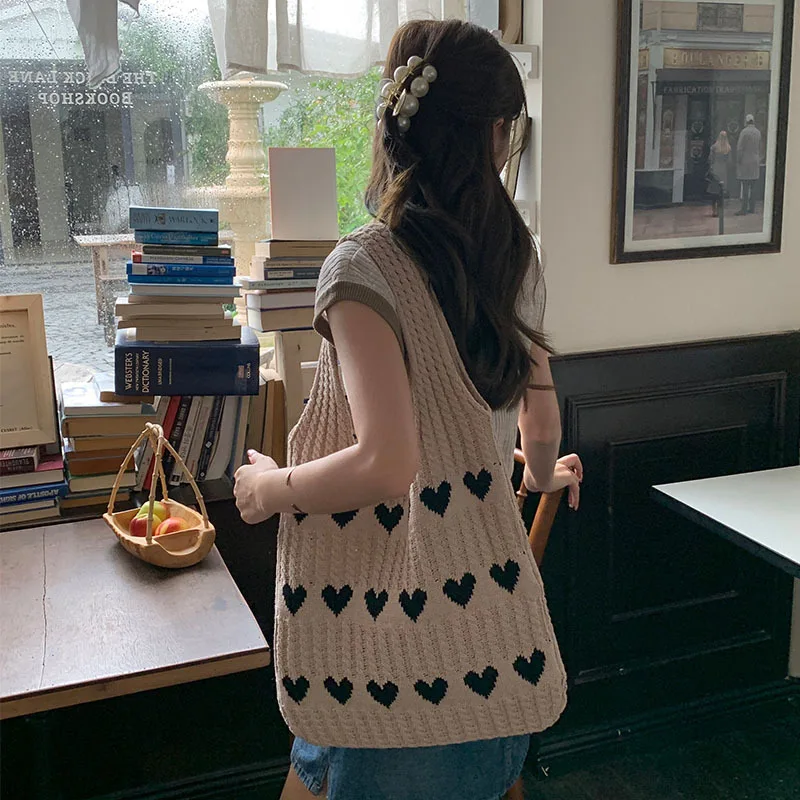 New knitted  woven bag love women's bag high-grade exquisite wool hand bill shoulder bag shopping