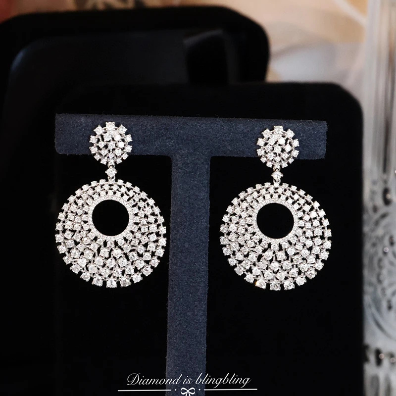 Рисунок 4 - Серьги KUGG из белого золота 18 карат