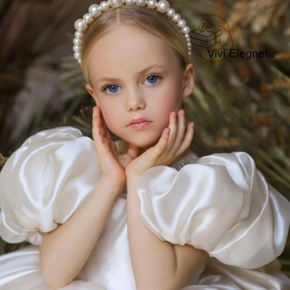 

Modern Scoop Ivory Flower Girls Dresses for Kids 2024 Short Sleeve Wedding Party Dresses with Satin New Summer فلور فتاة اللباس