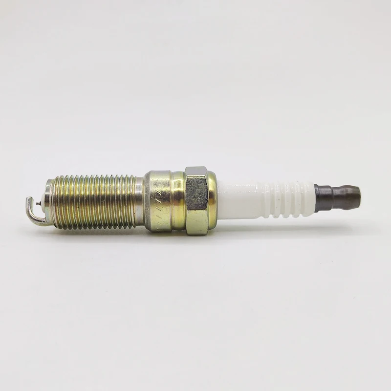 4/20pcs LTR5GP 5019 Platinum Spark Plug For Ford B-MAX C-MAX Escort Fiesta Focus Fusion Mondeo Puma Mazda 2 3 Axela LTR5GP-5019