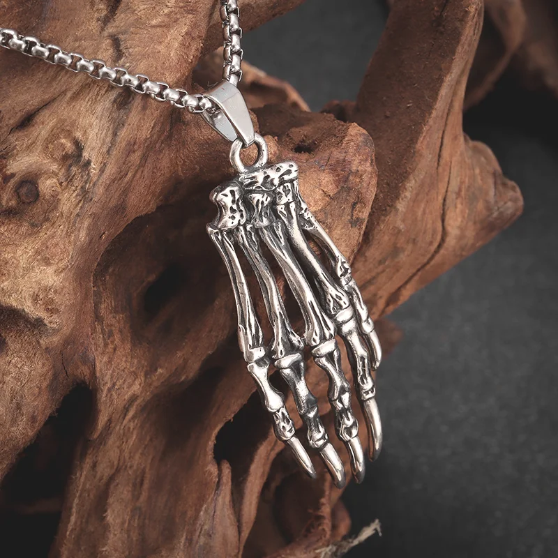 

Stylish and Exquisite Gothic Skull Palm Pendant Necklace for Men Women Punk Jewelry Street Party Accessories