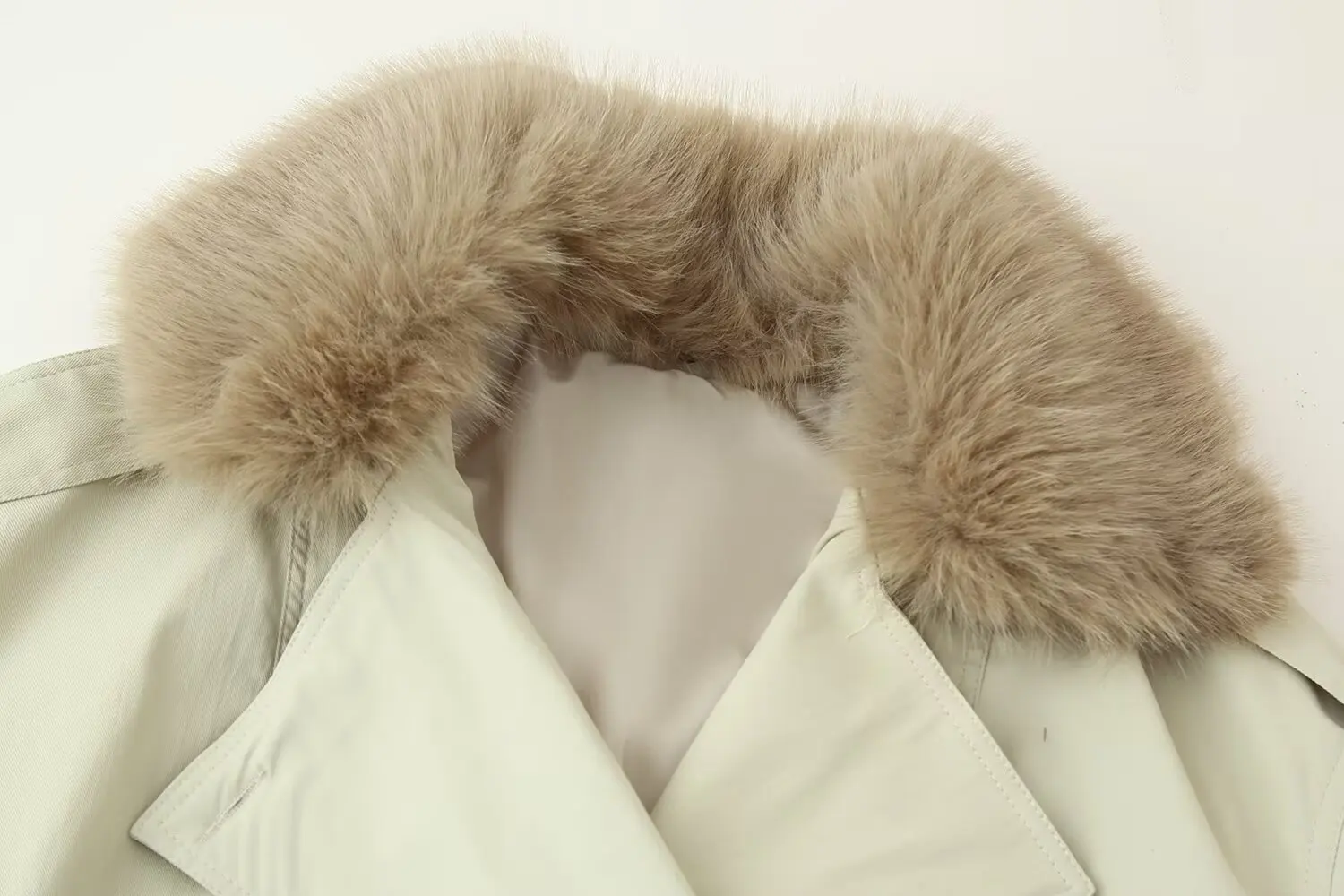 Winter Women Fur Collar Short Windbreaker Coat Women Fashion Double Breasted Pocket Jacket Autumn Daily Commuting Office Outerwe