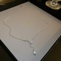 Collier avec nœud en perles et strass pour femmes, mode légère, Niche de luxe, chaîne de clavicule, nouvelle personnalité, bijoux de fête 4