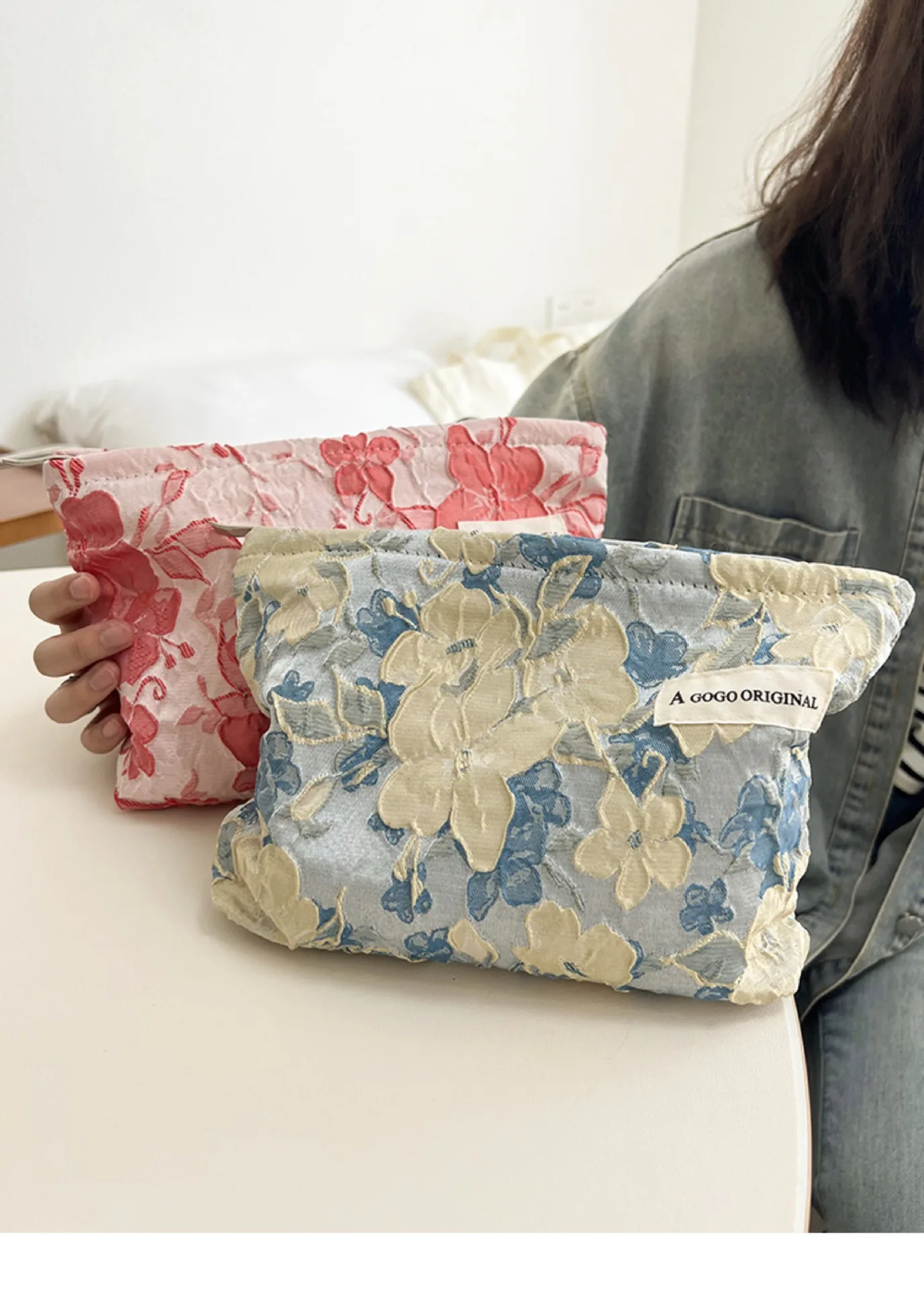 

Женская сумка для макияжа Синий Розовый букет вместительная гигиеническая салфетка принадлежности для макияжа, Холщовая Сумка для хранения, сумка для туалетных принадлежностей