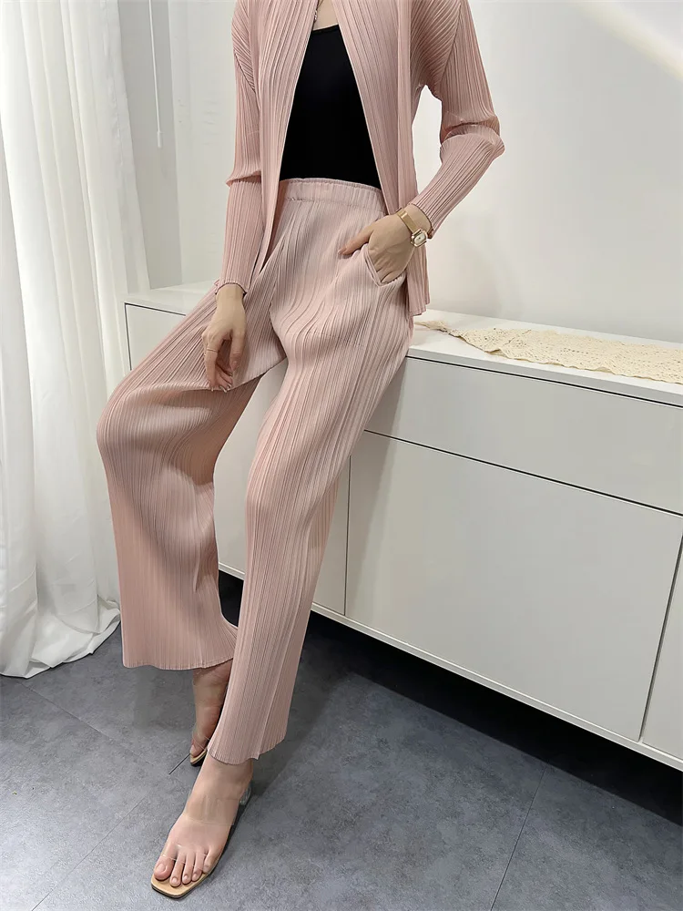 Summer New Casual Pants Simple Loose Comfortable Stretch Pleated Straight Nine Pants Women's Lightweight Fabric 90/95 Cm