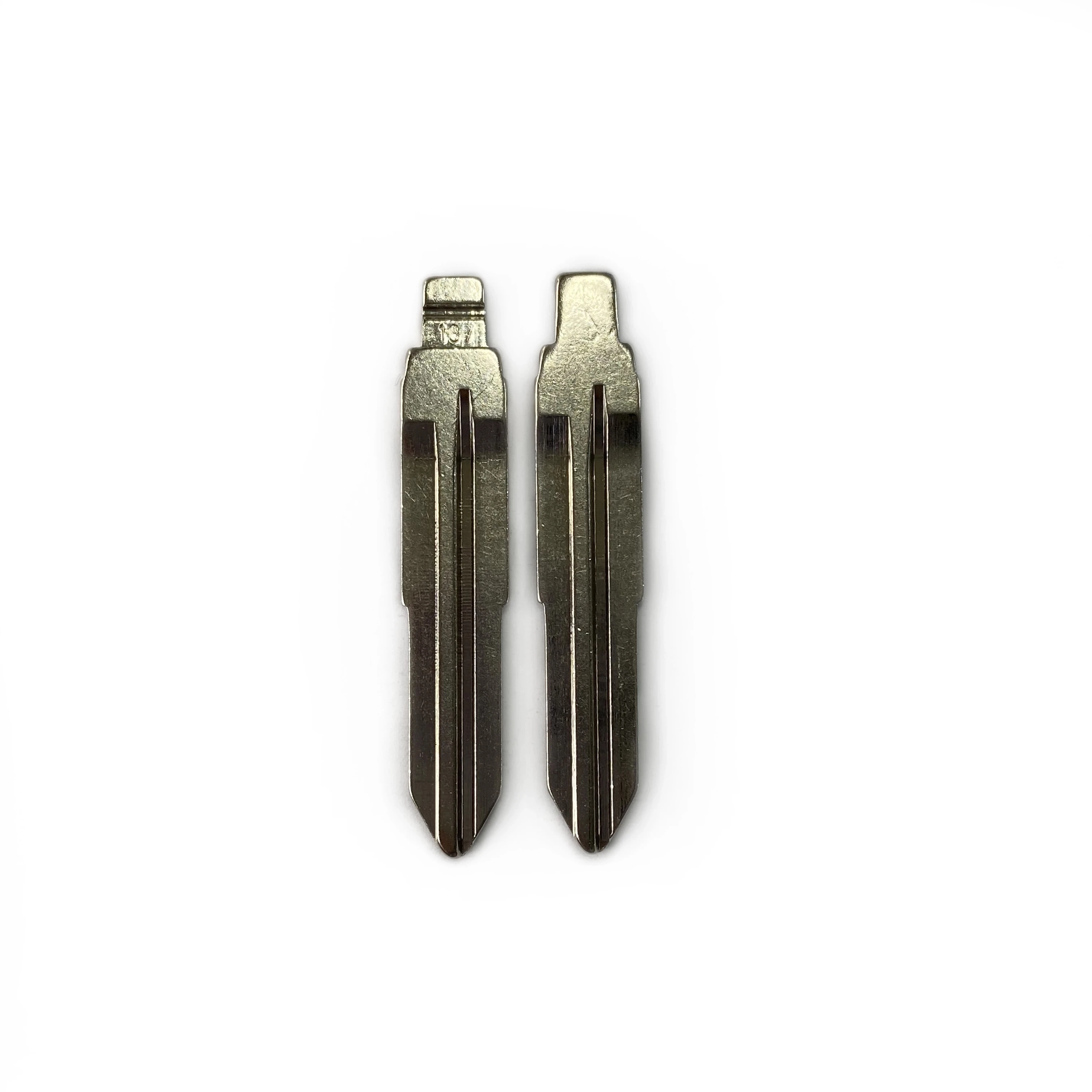 10pcs/lot #137 lishi HYN10 SSY3 Metal Blank Uncut Flip KD VVDI Remote Key Blade For Ssangyong Uncut Car Key Blade